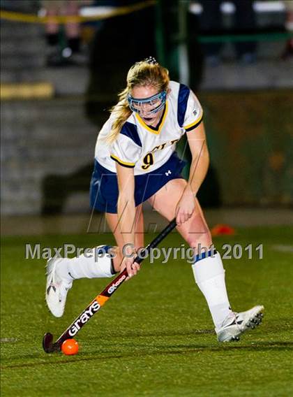 Thumbnail 3 in Barrington vs East Greenwich (RIIL Division I Final) photogallery.