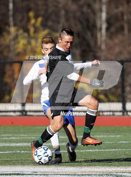 Thumbnail 3 in Bromfield vs. Sutton (MIAA Division 4 Central Final) photogallery.