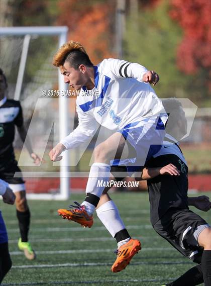 Thumbnail 2 in Bromfield vs. Sutton (MIAA Division 4 Central Final) photogallery.