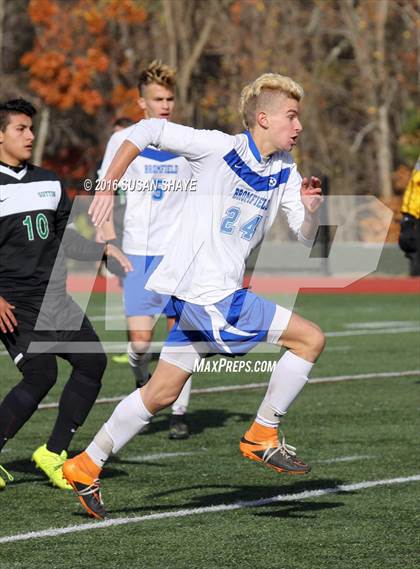 Thumbnail 3 in Bromfield vs. Sutton (MIAA Division 4 Central Final) photogallery.