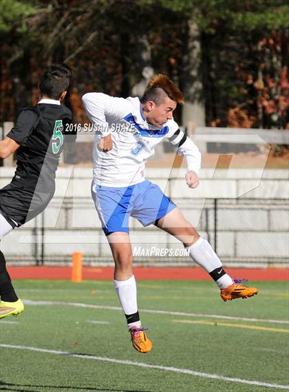 Thumbnail 3 in Bromfield vs. Sutton (MIAA Division 4 Central Final) photogallery.