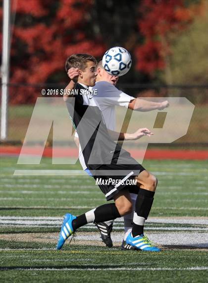 Thumbnail 3 in Bromfield vs. Sutton (MIAA Division 4 Central Final) photogallery.