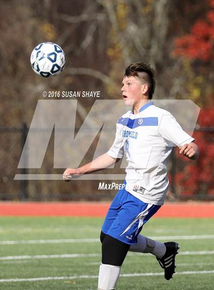 Thumbnail 2 in Bromfield vs. Sutton (MIAA Division 4 Central Final) photogallery.