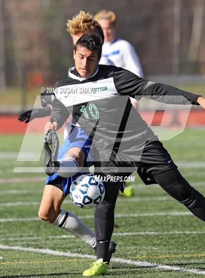 Thumbnail 2 in Bromfield vs. Sutton (MIAA Division 4 Central Final) photogallery.