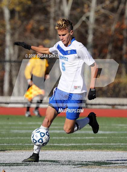 Thumbnail 2 in Bromfield vs. Sutton (MIAA Division 4 Central Final) photogallery.