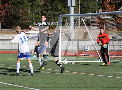 Thumbnail 1 in Bromfield vs. Sutton (MIAA Division 4 Central Final) photogallery.