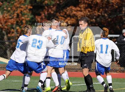 Thumbnail 2 in Bromfield vs. Sutton (MIAA Division 4 Central Final) photogallery.