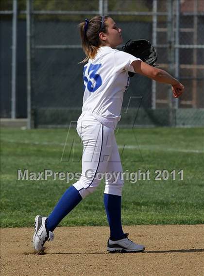 Thumbnail 3 in Oaks Christian @ El Camino Real photogallery.