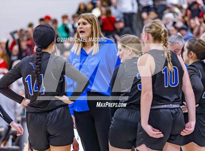 Thumbnail 1 in Bridge City vs Hamshire-Fannett (UIL 4A D2 Basketball Regional Playoff) photogallery.