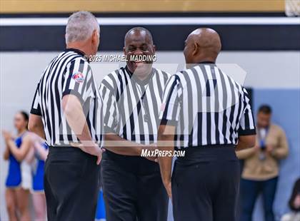 Thumbnail 1 in Bridge City vs Hamshire-Fannett (UIL 4A D2 Basketball Regional Playoff) photogallery.