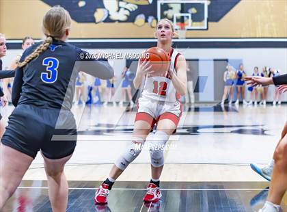 Thumbnail 2 in Bridge City vs Hamshire-Fannett (UIL 4A D2 Basketball Regional Playoff) photogallery.