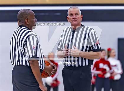 Thumbnail 2 in Bridge City vs Hamshire-Fannett (UIL 4A D2 Basketball Regional Playoff) photogallery.
