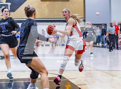 Thumbnail 3 in Bridge City vs Hamshire-Fannett (UIL 4A D2 Basketball Regional Playoff) photogallery.