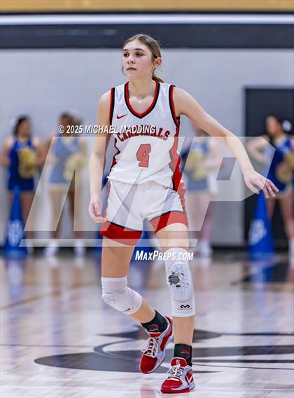 Thumbnail 1 in Bridge City vs Hamshire-Fannett (UIL 4A D2 Basketball Regional Playoff) photogallery.