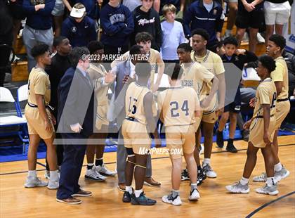 Thumbnail 2 in Holy Cross @ Jesuit photogallery.
