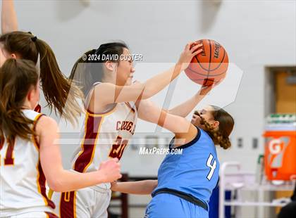 Thumbnail 3 in Yorktown @ Oakton (VHSL 6D Quarterfinal) photogallery.