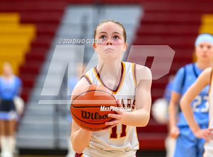 Thumbnail 2 in Yorktown @ Oakton (VHSL 6D Quarterfinal) photogallery.