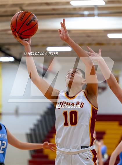 Thumbnail 1 in Yorktown @ Oakton (VHSL 6D Quarterfinal) photogallery.