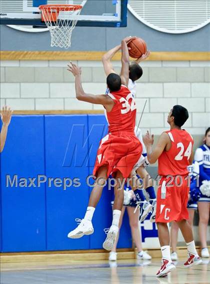 Thumbnail 3 in Ceres vs Rocklin (Rocklin Holiday Tournament) photogallery.