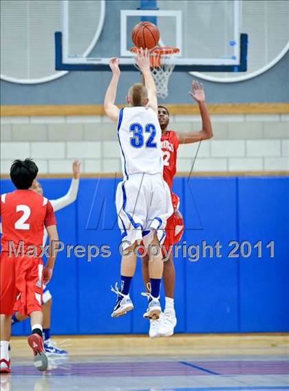 Thumbnail 2 in Ceres vs Rocklin (Rocklin Holiday Tournament) photogallery.