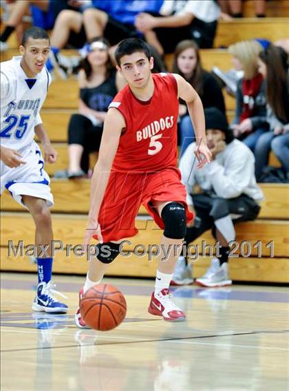 Thumbnail 2 in Ceres vs Rocklin (Rocklin Holiday Tournament) photogallery.