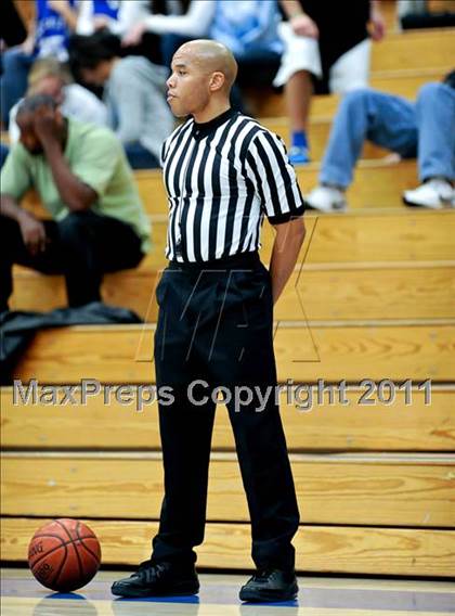 Thumbnail 3 in Ceres vs Rocklin (Rocklin Holiday Tournament) photogallery.