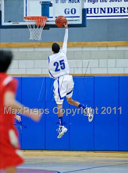 Thumbnail 3 in Ceres vs Rocklin (Rocklin Holiday Tournament) photogallery.