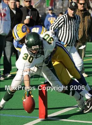Thumbnail 2 in Floyd vs. East Meadow (Class 1 Long Island Championship) photogallery.