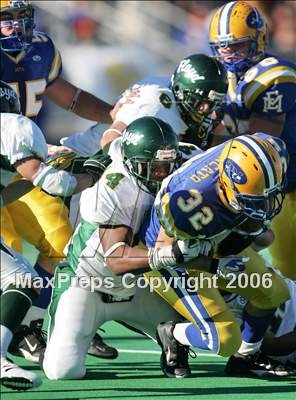 Thumbnail 1 in Floyd vs. East Meadow (Class 1 Long Island Championship) photogallery.