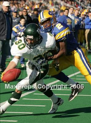 Thumbnail 1 in Floyd vs. East Meadow (Class 1 Long Island Championship) photogallery.
