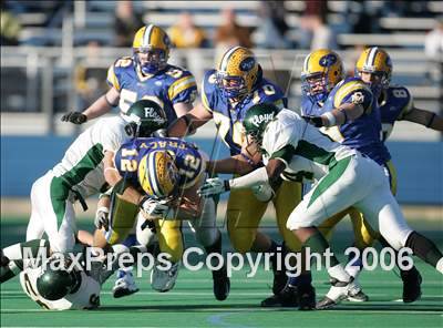 Thumbnail 3 in Floyd vs. East Meadow (Class 1 Long Island Championship) photogallery.