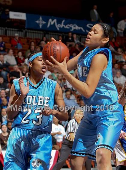 Thumbnail 1 in Brookfield vs. Kolbe-Cathedral (CIAC Class M Final) photogallery.
