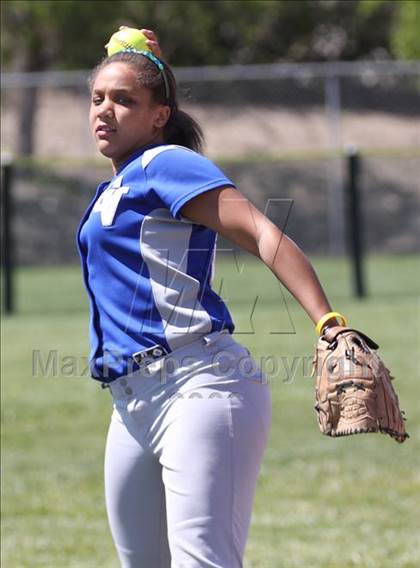 Thumbnail 3 in Clayton Valley vs. Spanish Springs (Livermore Stampede) photogallery.