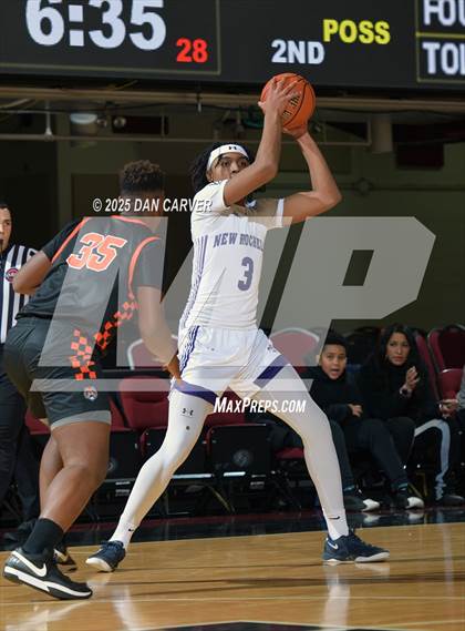 Thumbnail 2 in White Plains vs New Rochelle (Slam Dunk Showcase) photogallery.