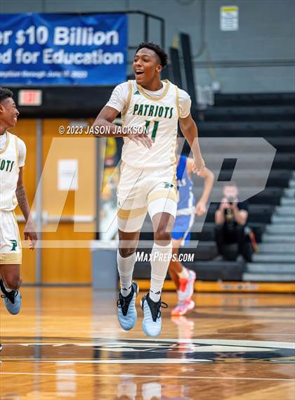 Thumbnail 3 in Pinecrest vs St. Pauls (Robeson County Shoot-out) photogallery.