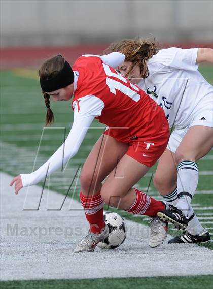 Thumbnail 3 in Orange Lutheran vs La Costa Canyon (Excalibur Tournament) photogallery.