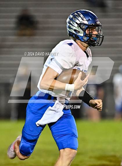 Thumbnail 3 in Highlands Ranch vs Bear Creek photogallery.