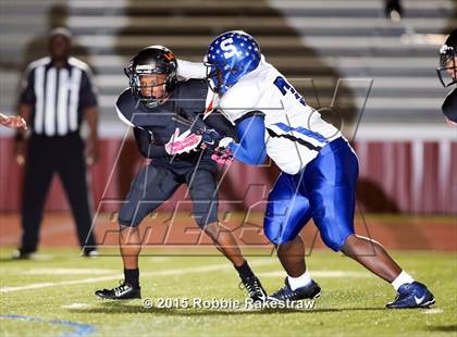 Thumbnail 2 in Seagoville vs. Lancaster (UIL 5A Bi-District Playoff) photogallery.