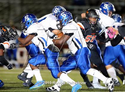 Thumbnail 3 in Seagoville vs. Lancaster (UIL 5A Bi-District Playoff) photogallery.