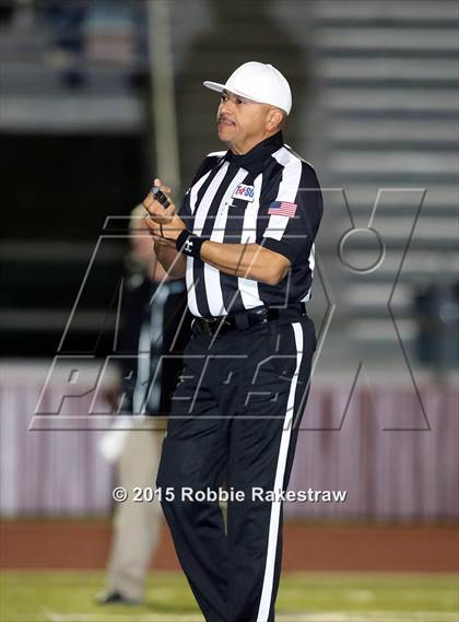 Thumbnail 1 in Seagoville vs. Lancaster (UIL 5A Bi-District Playoff) photogallery.