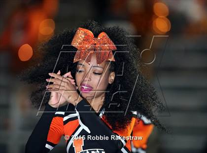 Thumbnail 2 in Seagoville vs. Lancaster (UIL 5A Bi-District Playoff) photogallery.