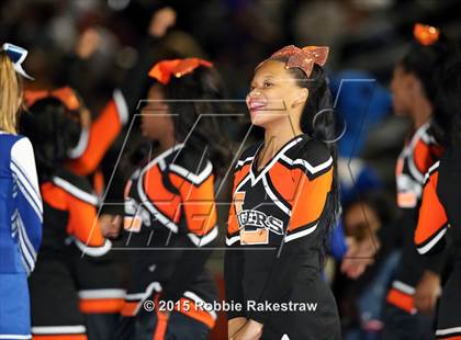 Thumbnail 3 in Seagoville vs. Lancaster (UIL 5A Bi-District Playoff) photogallery.
