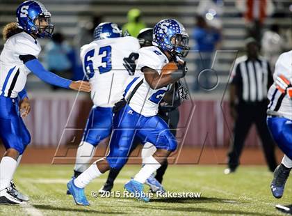 Thumbnail 1 in Seagoville vs. Lancaster (UIL 5A Bi-District Playoff) photogallery.