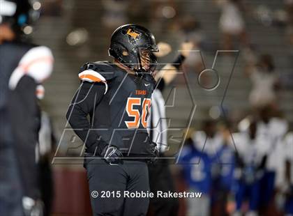 Thumbnail 2 in Seagoville vs. Lancaster (UIL 5A Bi-District Playoff) photogallery.