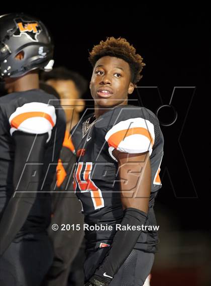 Thumbnail 2 in Seagoville vs. Lancaster (UIL 5A Bi-District Playoff) photogallery.