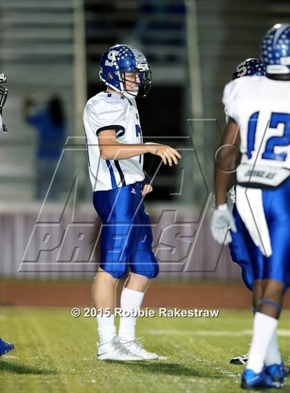 Thumbnail 2 in Seagoville vs. Lancaster (UIL 5A Bi-District Playoff) photogallery.