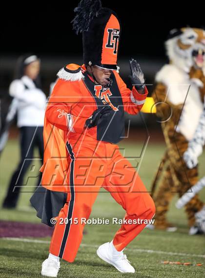 Thumbnail 2 in Seagoville vs. Lancaster (UIL 5A Bi-District Playoff) photogallery.