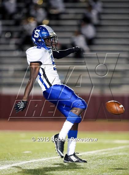 Thumbnail 2 in Seagoville vs. Lancaster (UIL 5A Bi-District Playoff) photogallery.