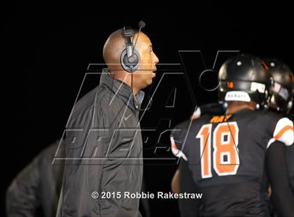 Thumbnail 3 in Seagoville vs. Lancaster (UIL 5A Bi-District Playoff) photogallery.
