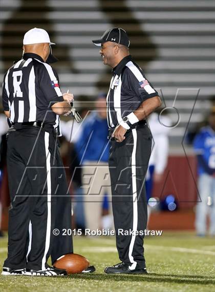 Thumbnail 1 in Seagoville vs. Lancaster (UIL 5A Bi-District Playoff) photogallery.